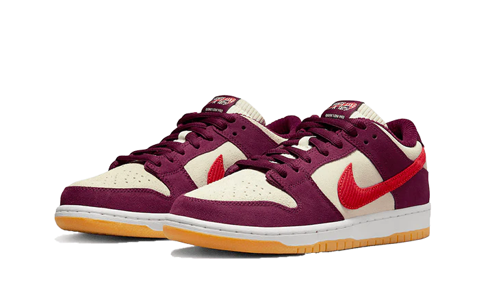 SB Dunk Low Skate Like A Girl Bordeaux