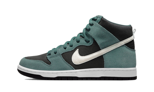 Nike SB Dunk High Green Suede